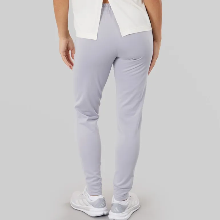adidas Damen Aeroready Game And Go Tapered Fleece Jogginghose Gloy Grey/Weiß