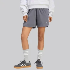 adidas Damen 3 Streifen Studio Locker geschnittene Fleece Shorts Aurora Onix