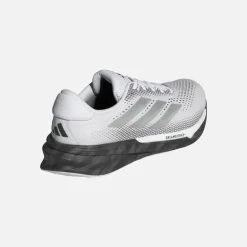 adidas Herren Supernova Stride 2 Neutrale Laufschuhe Footwear White/Silver Metallic/Core Black