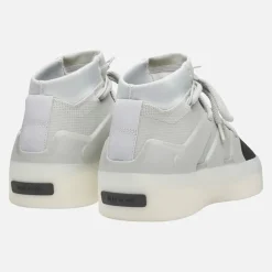 adidas Herren X Fear Of God Athletics Turnschuhe Sesame/Carbon/Sesame