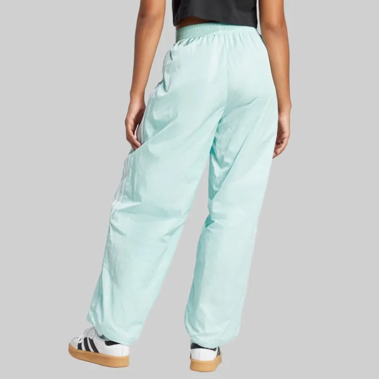 adidas Originals Damen Adicolour Teamgeist Oversized Trainingshose Semi Flash Aqua