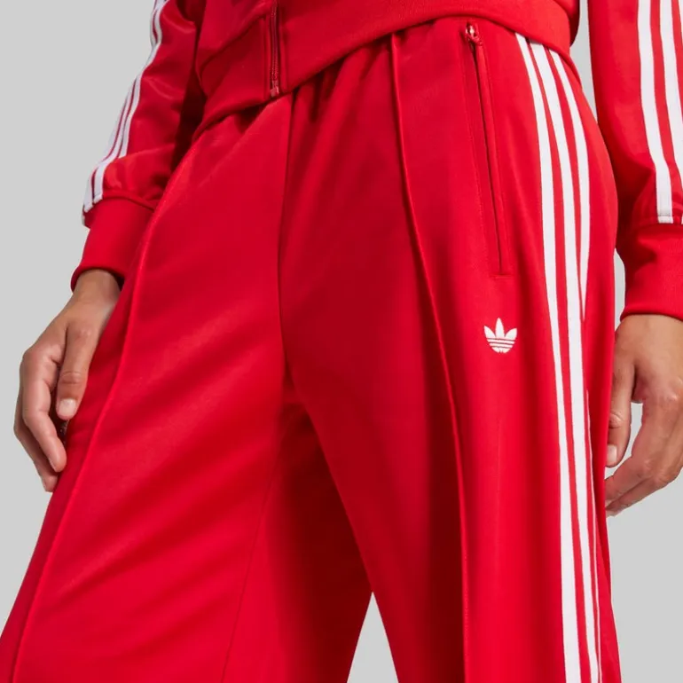 adidas Originals Damen Adicolor Classic Firebird Locker geschnittene Trainingshose Better Scarlet/Weiß