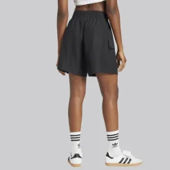 adidas Originals Damen Essentials Gewebte High Waist Cargo Shorts Schwarz