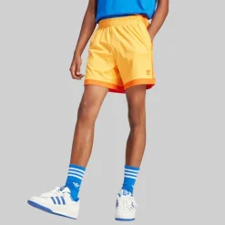 adidas Originals Herren Lochmuster Shorts Real Gold