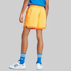 adidas Originals Herren Lochmuster Shorts Real Gold
