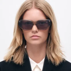 AY Studios Blaze Sonnenbrille Transparent Oyster