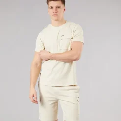 Bench Herren Ludar T Shirt Und Shorts Set Ecru