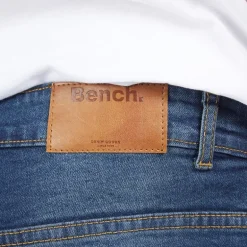Bench Herren Stuart Jeans Gerader Schnitt Dunkelblaue Waschung