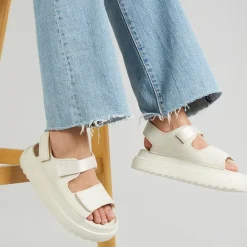 Brave Soul Damen klobige Knöchelriemen Sandalen Cream
