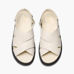 Clarks Damen Aristella Sun Riemen Sandalen Cream Leather