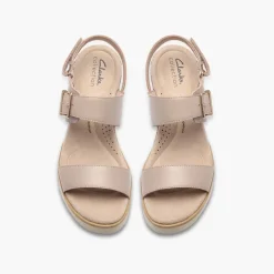 Clarks Damen Diaz Rosen Sandalen Sand Combi