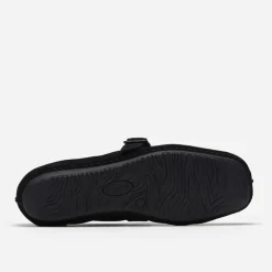 Clarks Damen T Bar Loafer mit Sommersprossen Black Suede