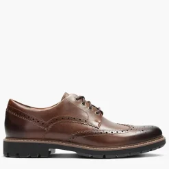 Clarks Herren Batcombe Wing Brogue Schuhe Dark Tan Leather