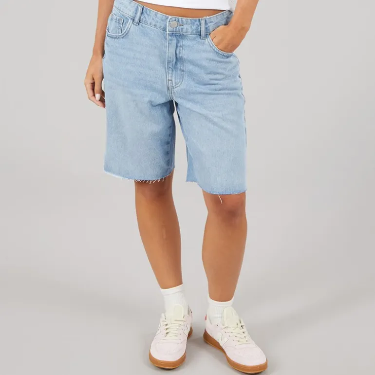 Noisy May Damen Holla Denim Shorts Light Blue Denim