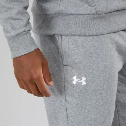 Under Armour Herren UA Rival Fleece Jogginghose Castlerock Hellgrau/Weiß