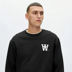 Wood Wood Herren Noel Brust Druck Sweatshirt Schwarz